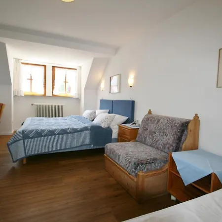 מלון Hotel-gasthof Rose 2*